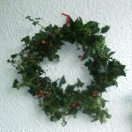 how to make a christmas wreath