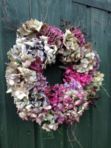 how to make a christmas wreath - hydrangeas