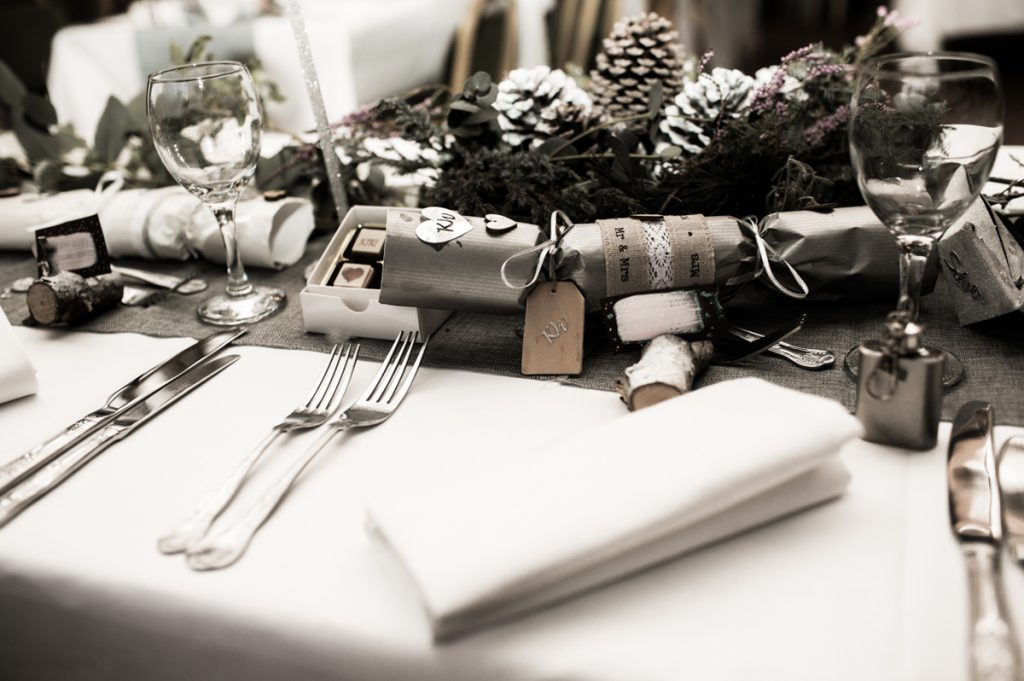 December wedding flowers winter wedding tablesettings